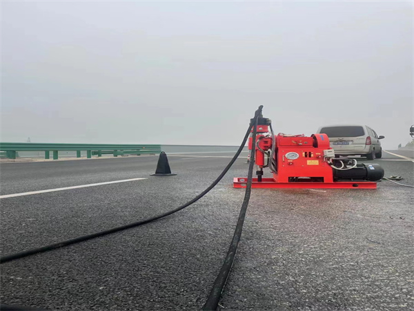 浮梁马路路基路面开裂下沉注浆加固灌浆